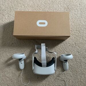 Oculus Quest 2 (like new)